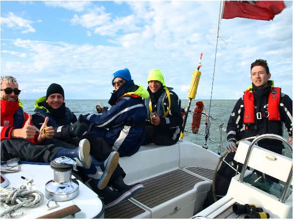 yachting sailing courses uk